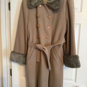 VTG SPRING COAT WITH FAUX FUR TRIMS, SIZE EUR 42, US L
